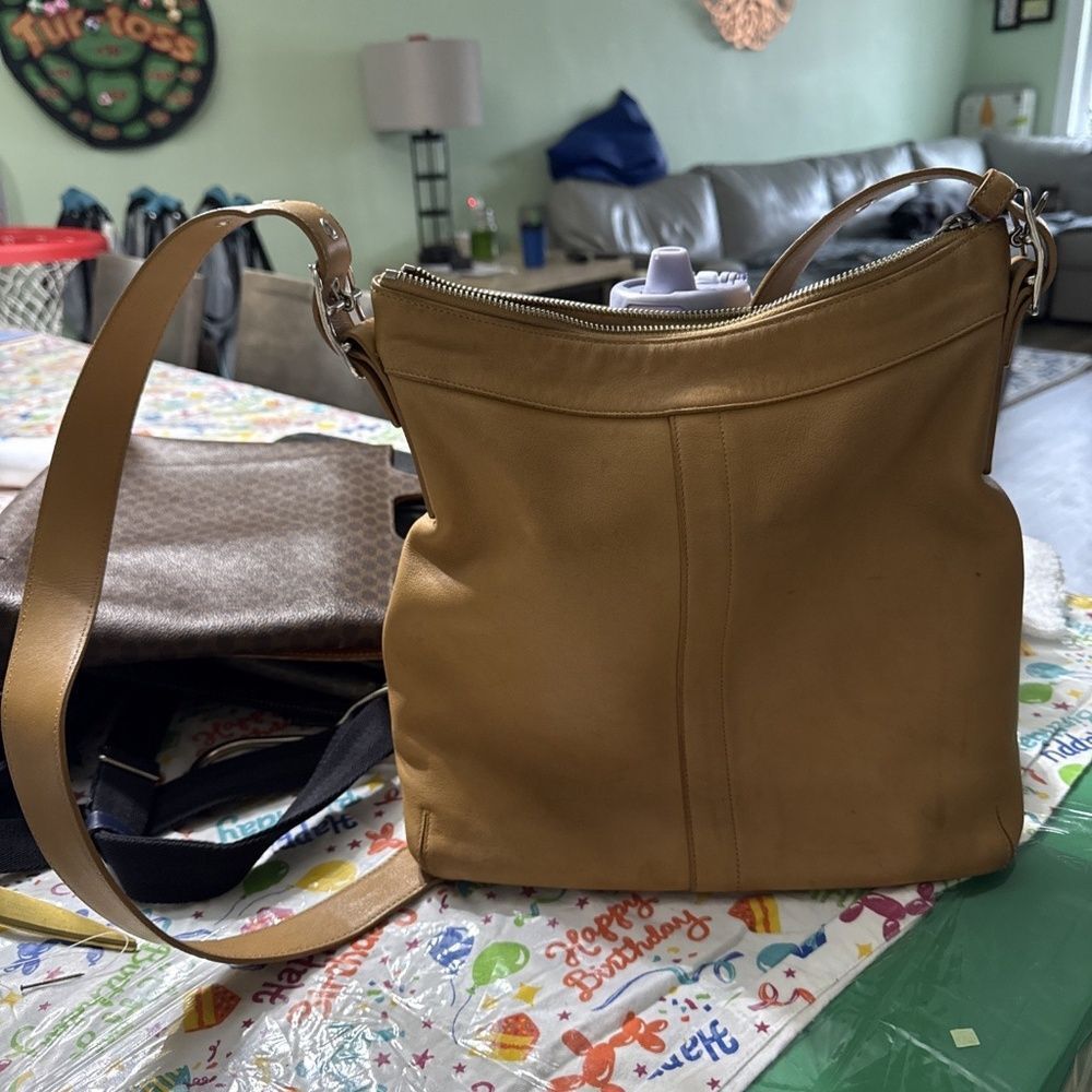 Vintage Coach Legacy Slim Gallery 9188 Beige Leather Nickel Convertible Bag